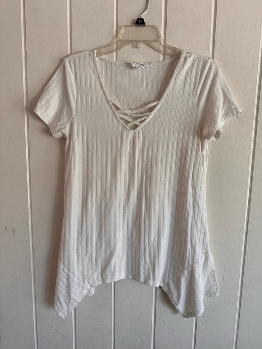 Olive & Oak Cream Ribbed V-Neck Short Sleeve Top with Lattice Detail